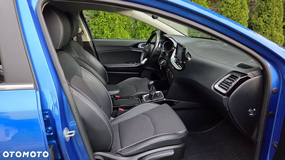 Kia Ceed 1.5 T-GDI L Business Line - 14
