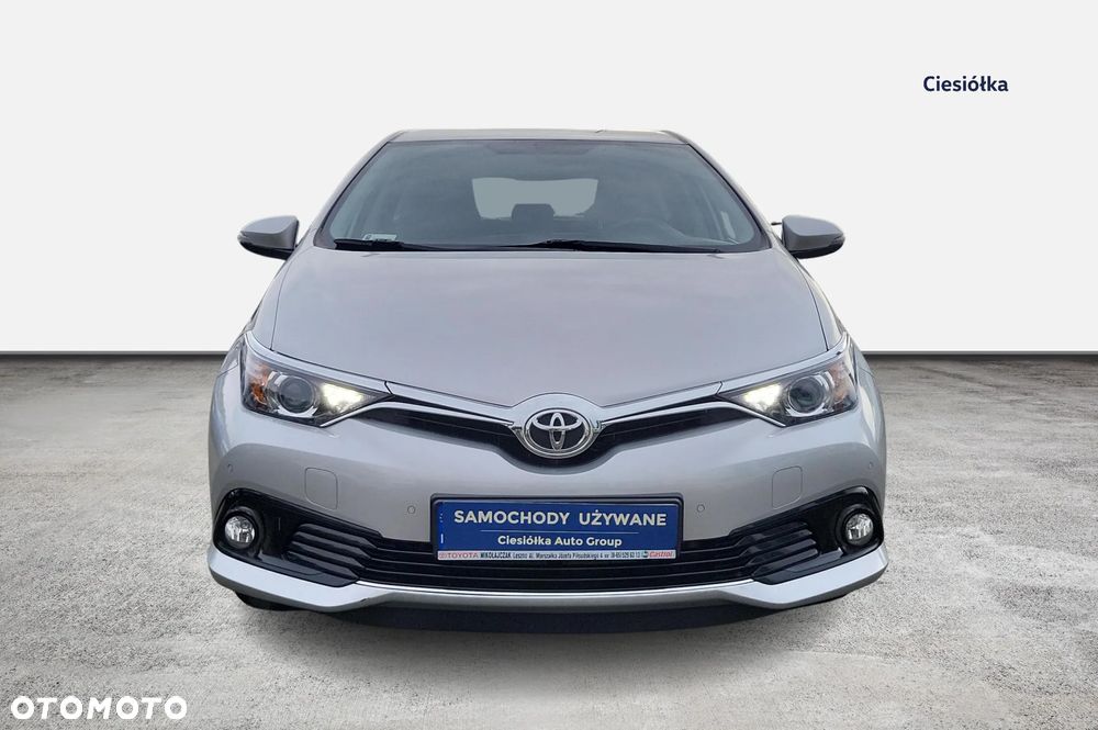 Toyota Auris - 12