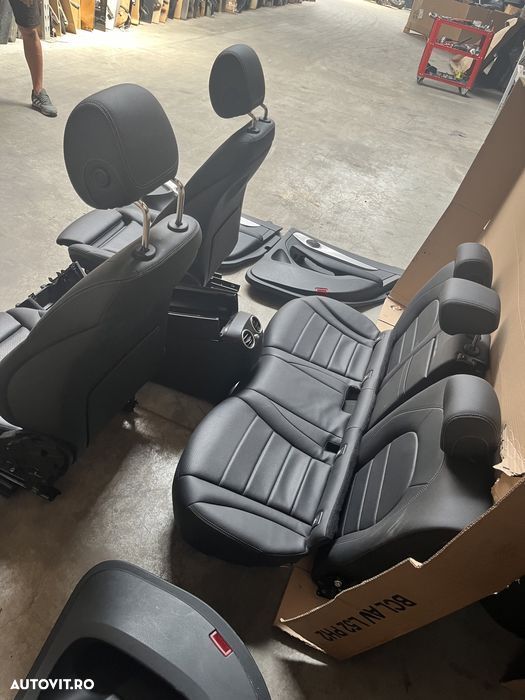 Interior Mercedes GLC coupe 2019 - 3