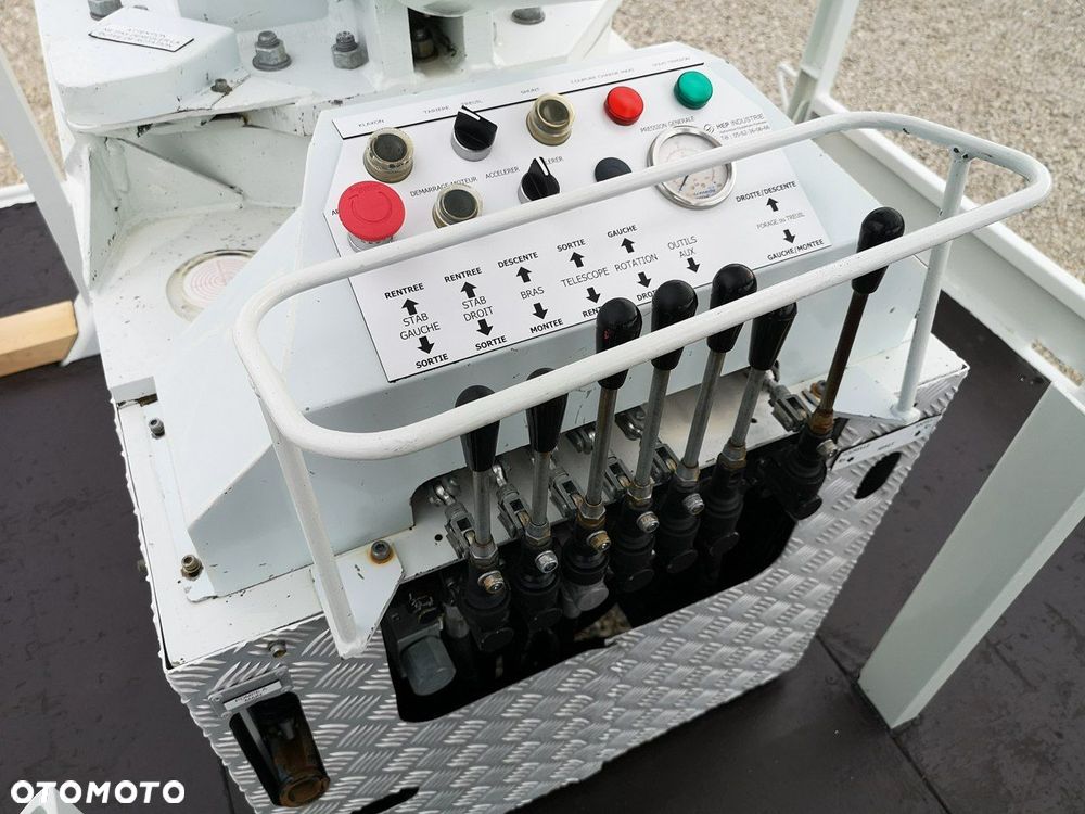 Renault D13 WIERTNICA TELECOM 20 Automat Niski Przebieg! - 22