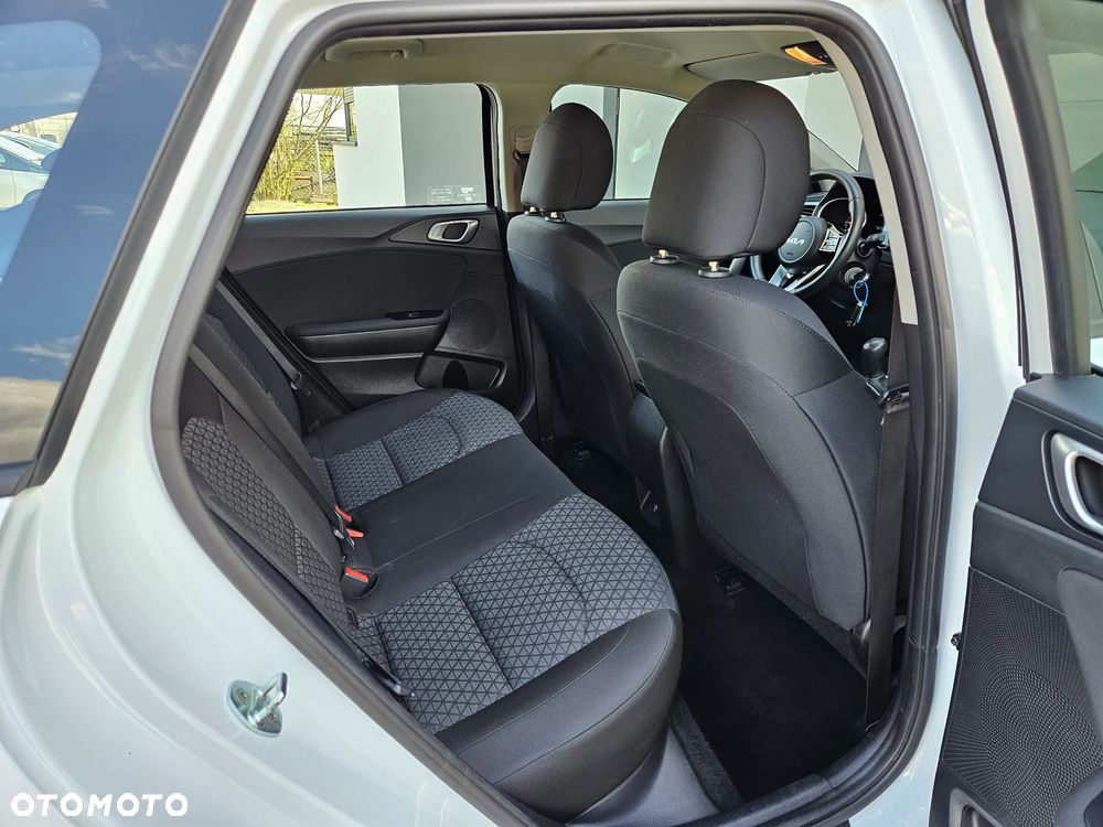 Kia Ceed 1.5 T-GDI S - 27