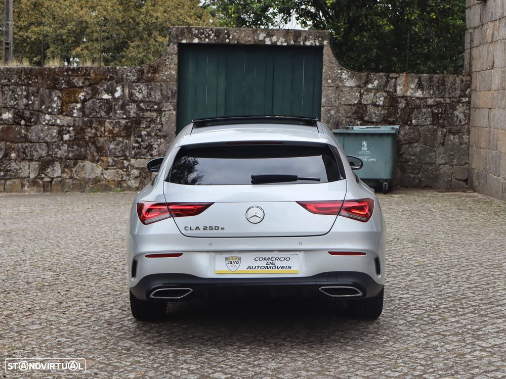 Mercedes-Benz CLA 250 e Shooting Brake AMG Line - 3