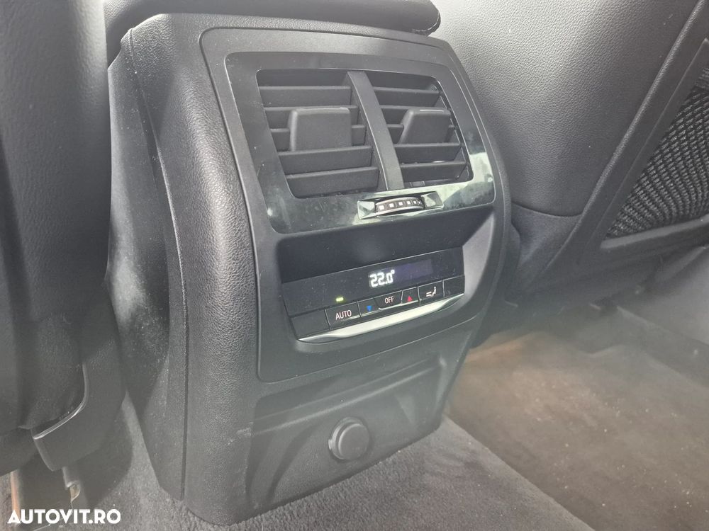 BMW X3 xDrive20d AT xLine - 11