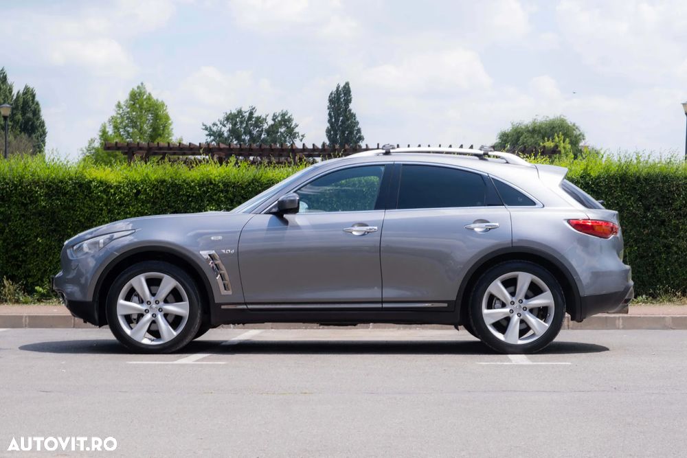 Infiniti Q70 - 4