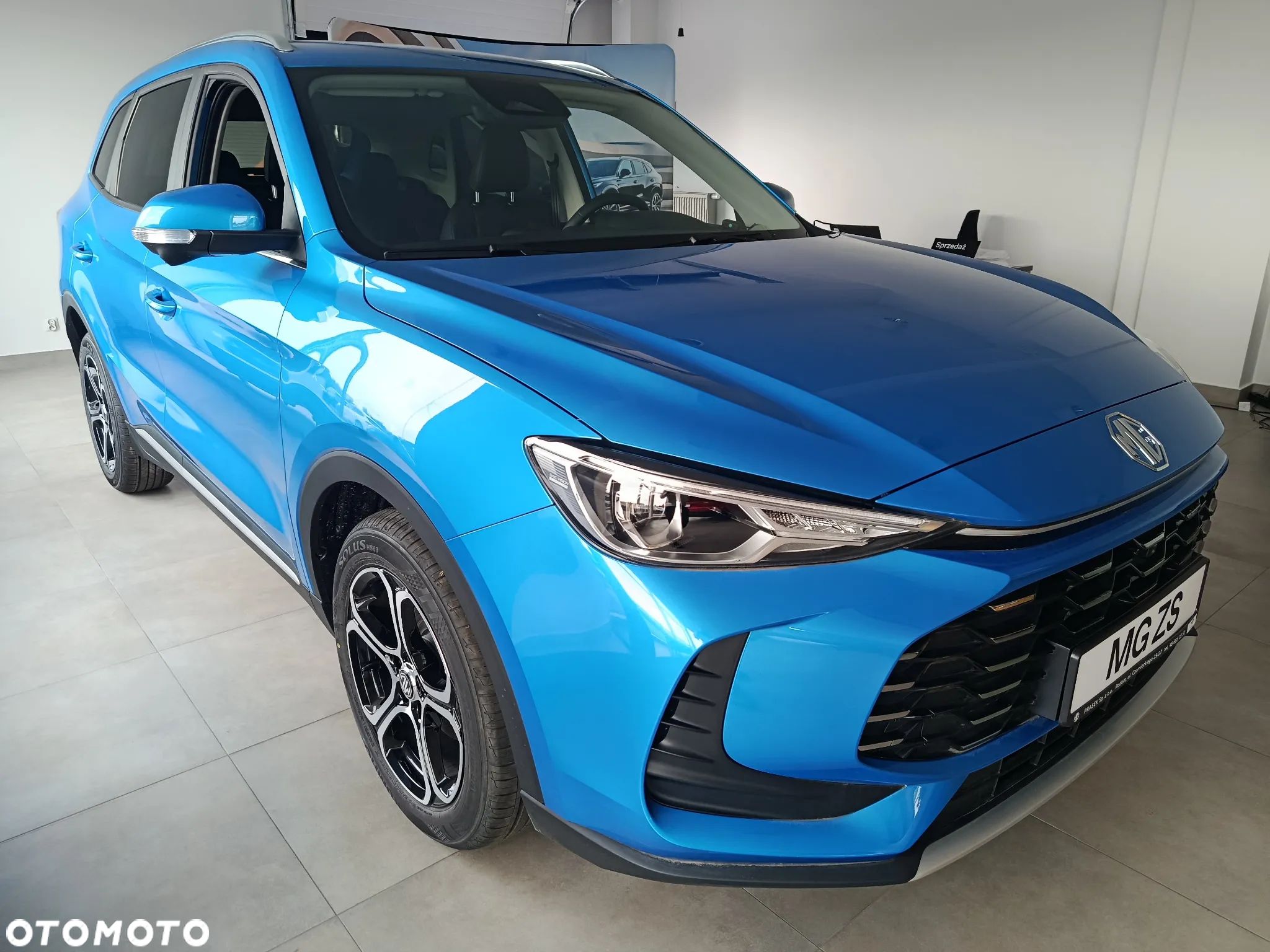 MG ZS - 1