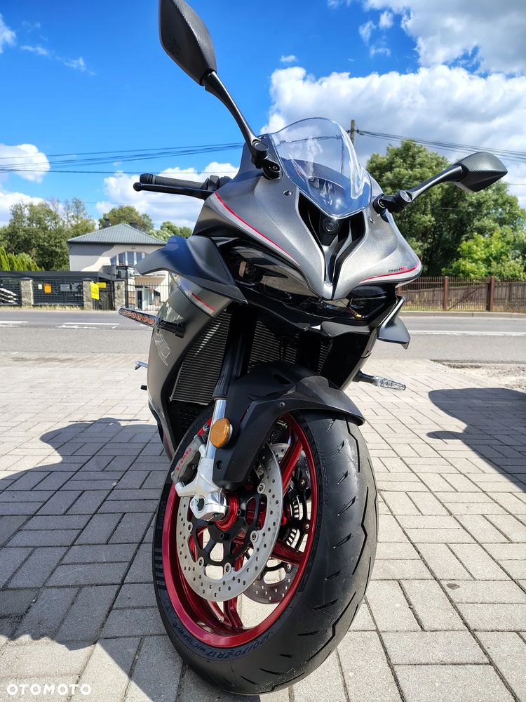 QJMOTOR SRK 921RR - 2