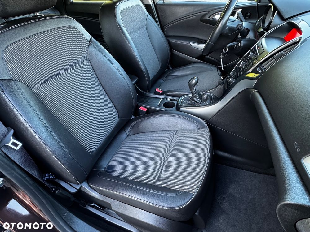 Opel Astra 1.4 Turbo Cosmo - 15