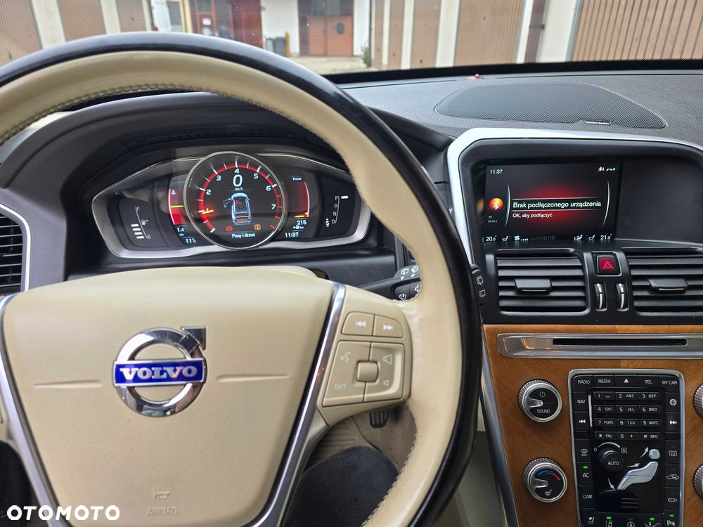 Volvo XC 60 - 6