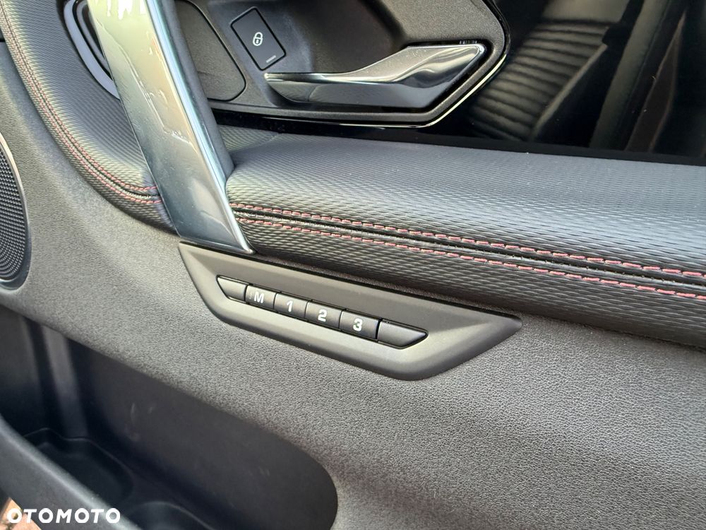 Land Rover Discovery Sport D165 Dynamic S - 18