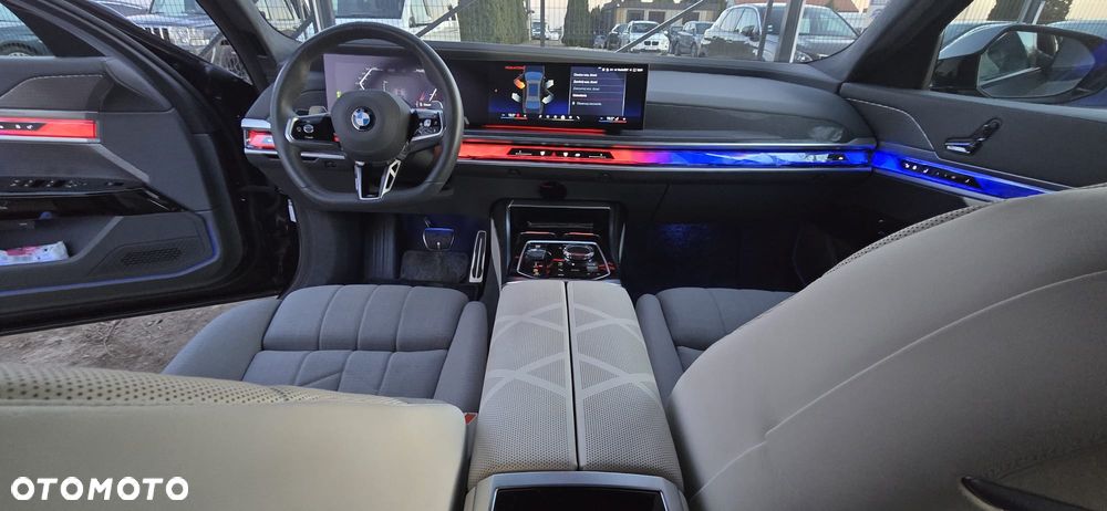 BMW Seria 7 740d xDrive mHEV sport - 19