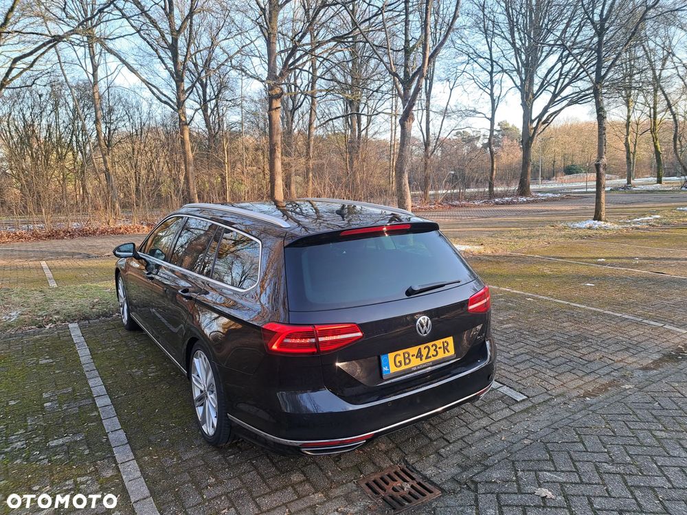Volkswagen Passat - 6