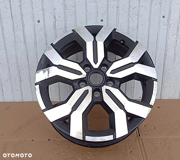 DACIA DUSTER CAPTUR FELGA ALUMINIOWA 17"