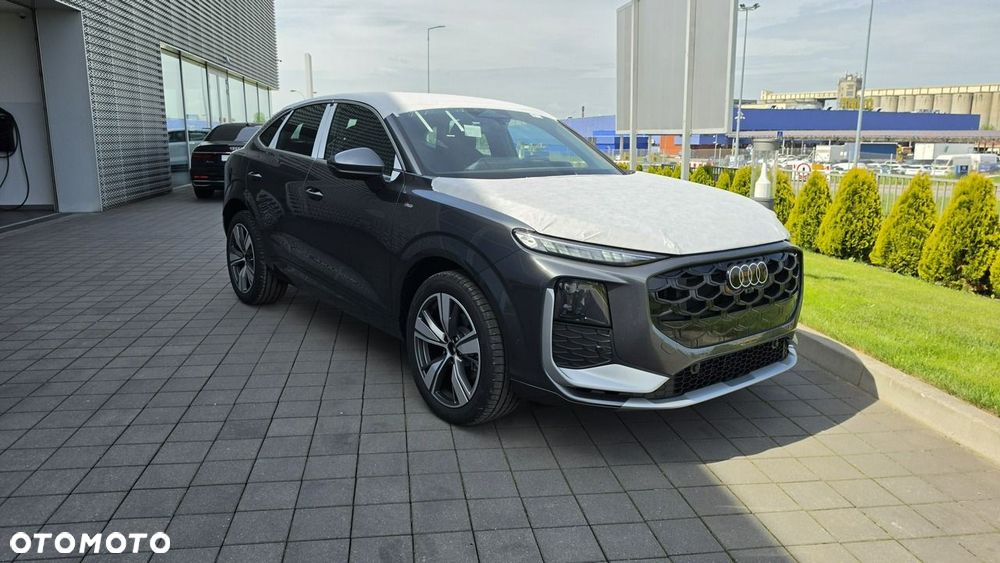 Audi Q3 Sportback - 6