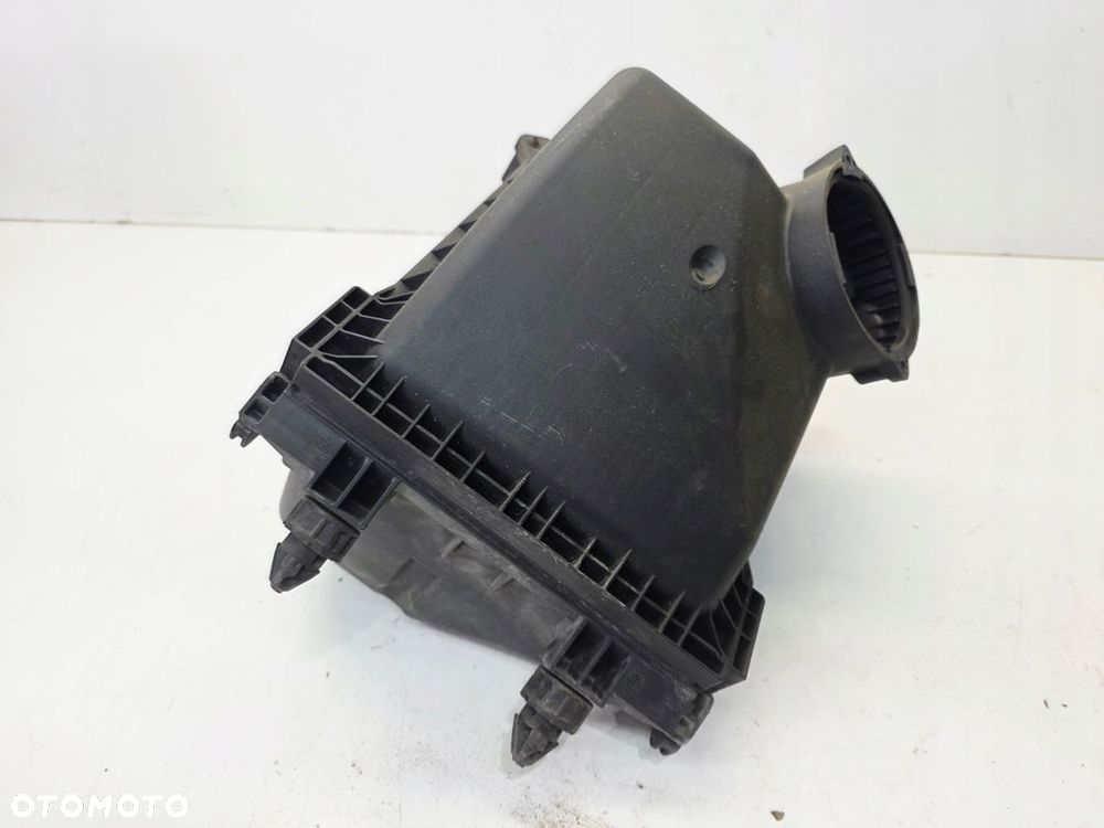 OBUDOWA FILTRA POWIETRZA AUDI A4 B7 2.7 3.0 TDI 059133835G - 2