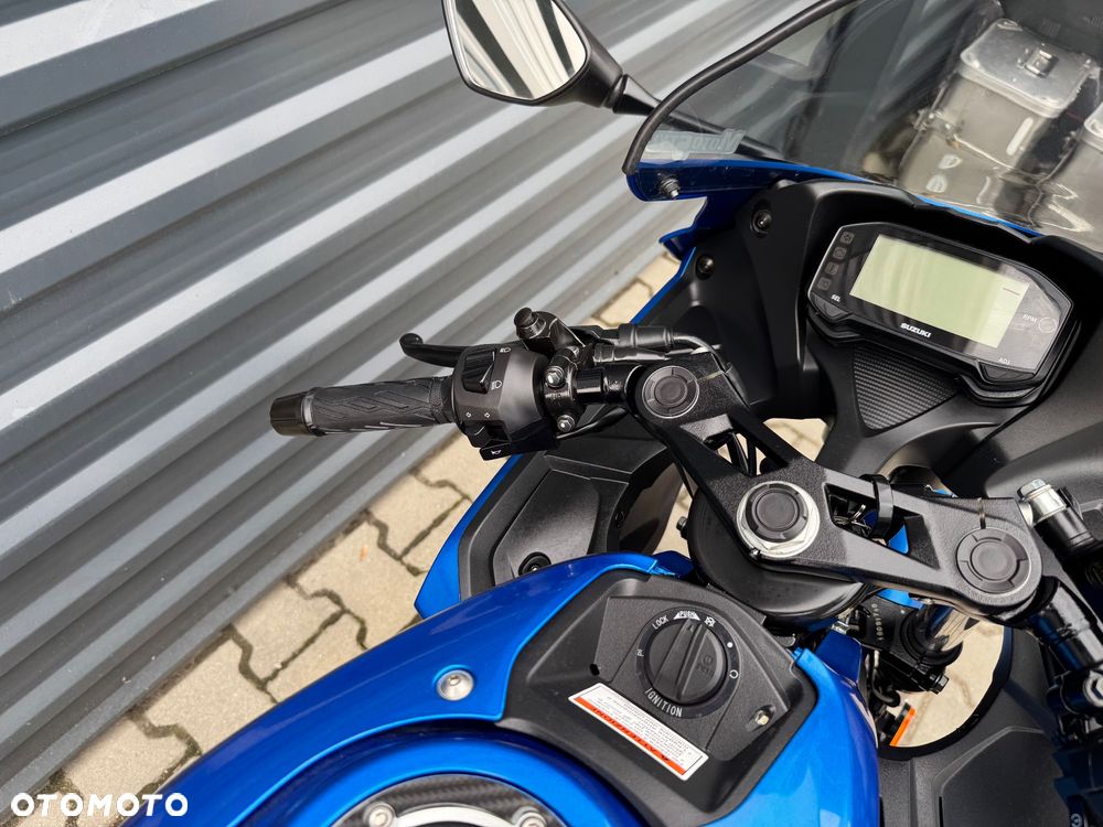 Suzuki GSX-R - 8