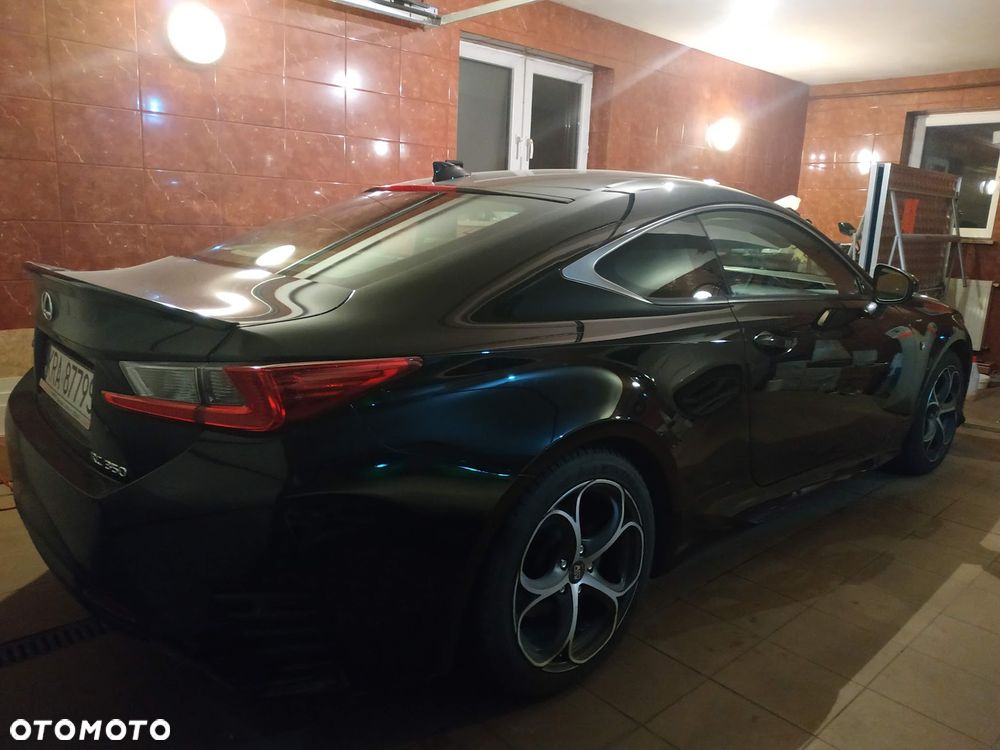 Lexus RC - 3