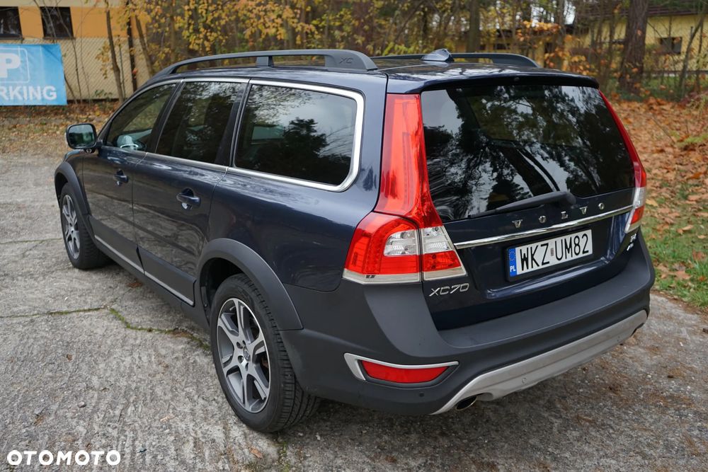 Volvo XC 70 - 8