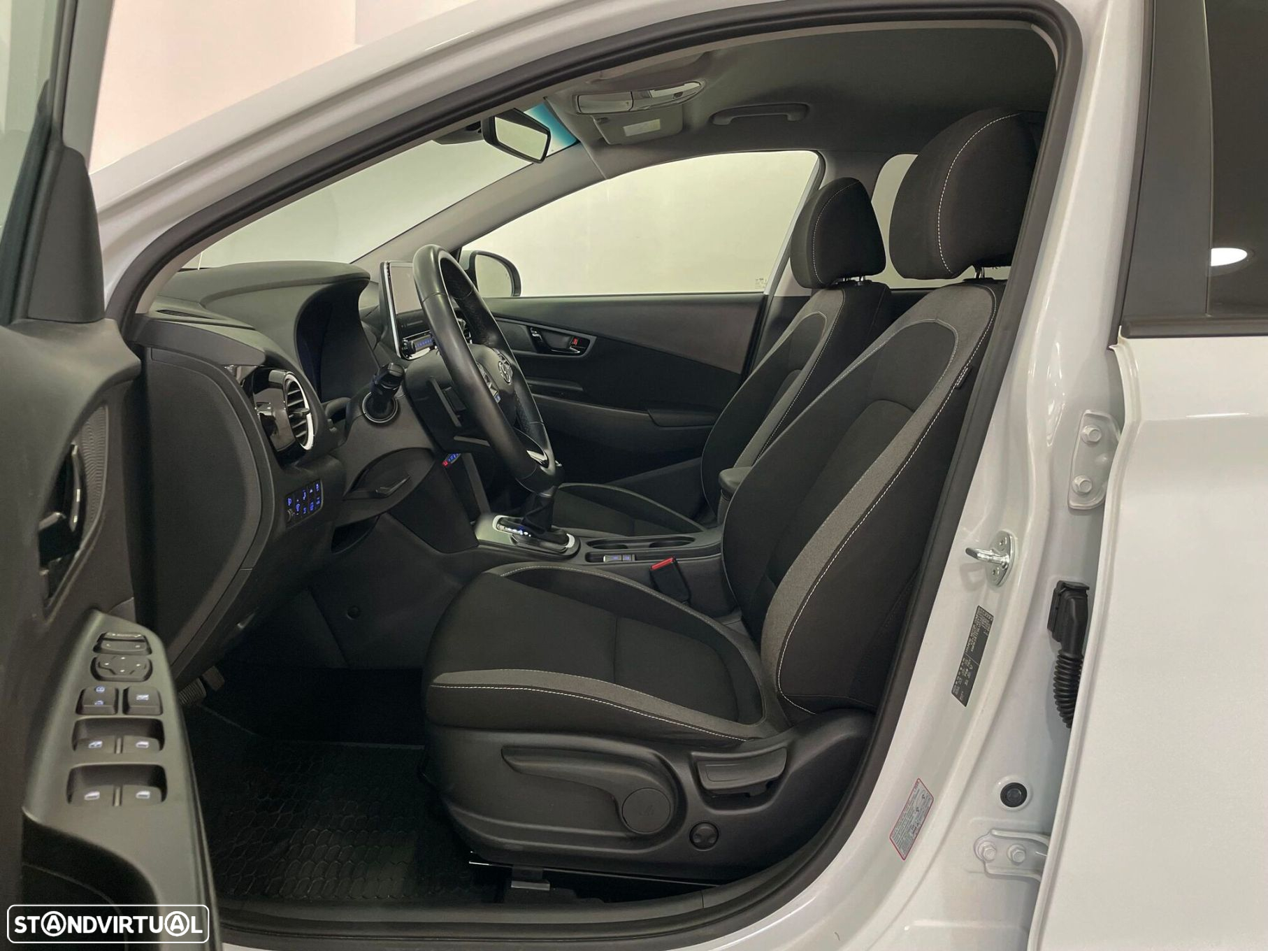 Hyundai Kauai 1.6 GDi HEV Premium - 3