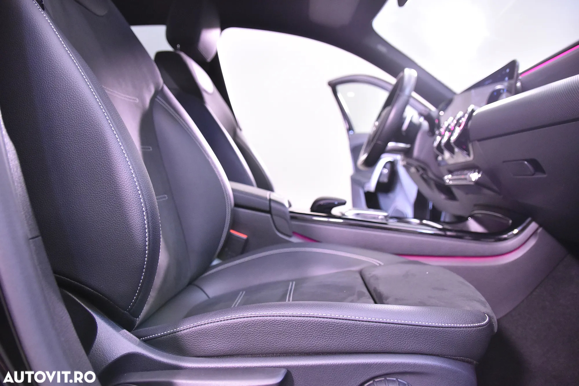 Mercedes-Benz A 250 e 8G-DCT AMG Line - 11