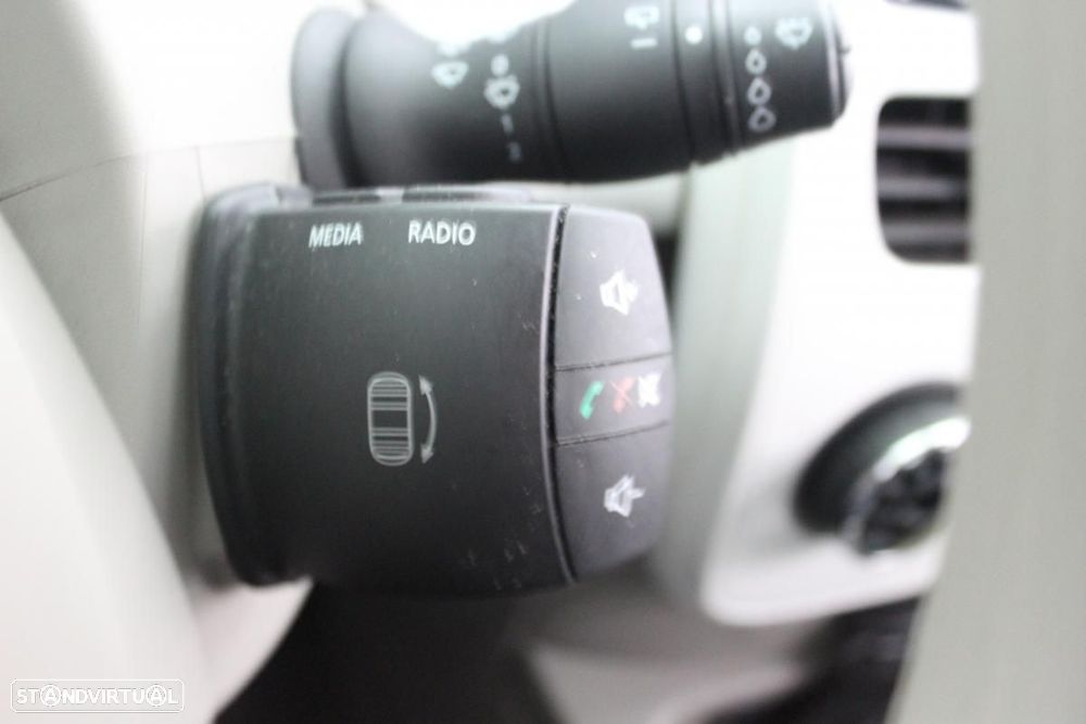 Renault Zoe (c/ Bateria) 22 kwh Life - 19