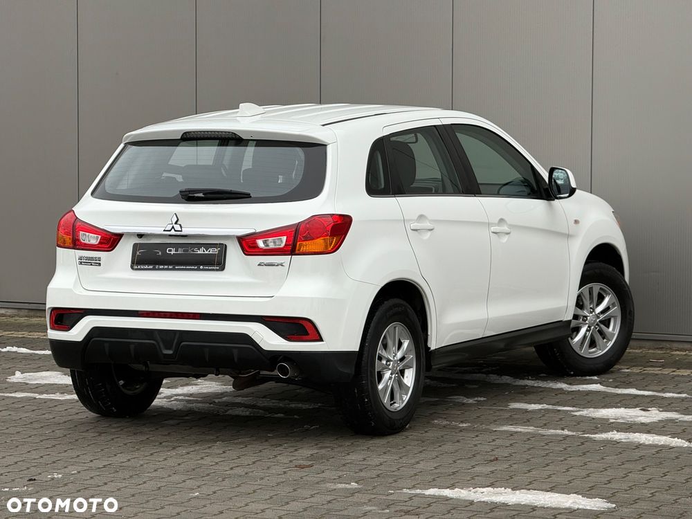 Mitsubishi ASX - 10