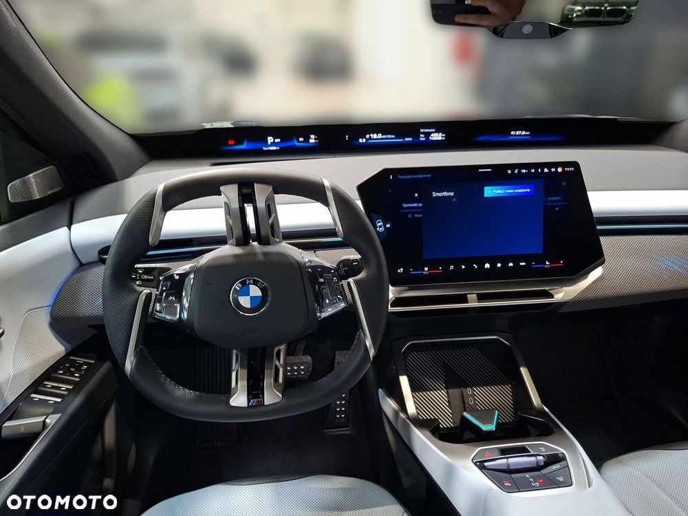 BMW iX3 - 15