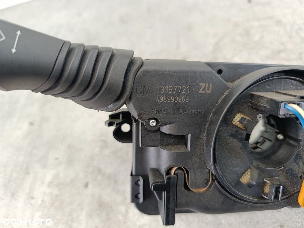 PRZEŁĄCZNIK ZESPOLONY OPEL ASTRA H GTC 13197721ZU 203780  VALEO 1.9 CDTI - 8