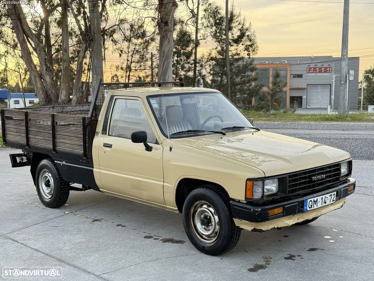 Toyota Hilux 2.4 D - 7