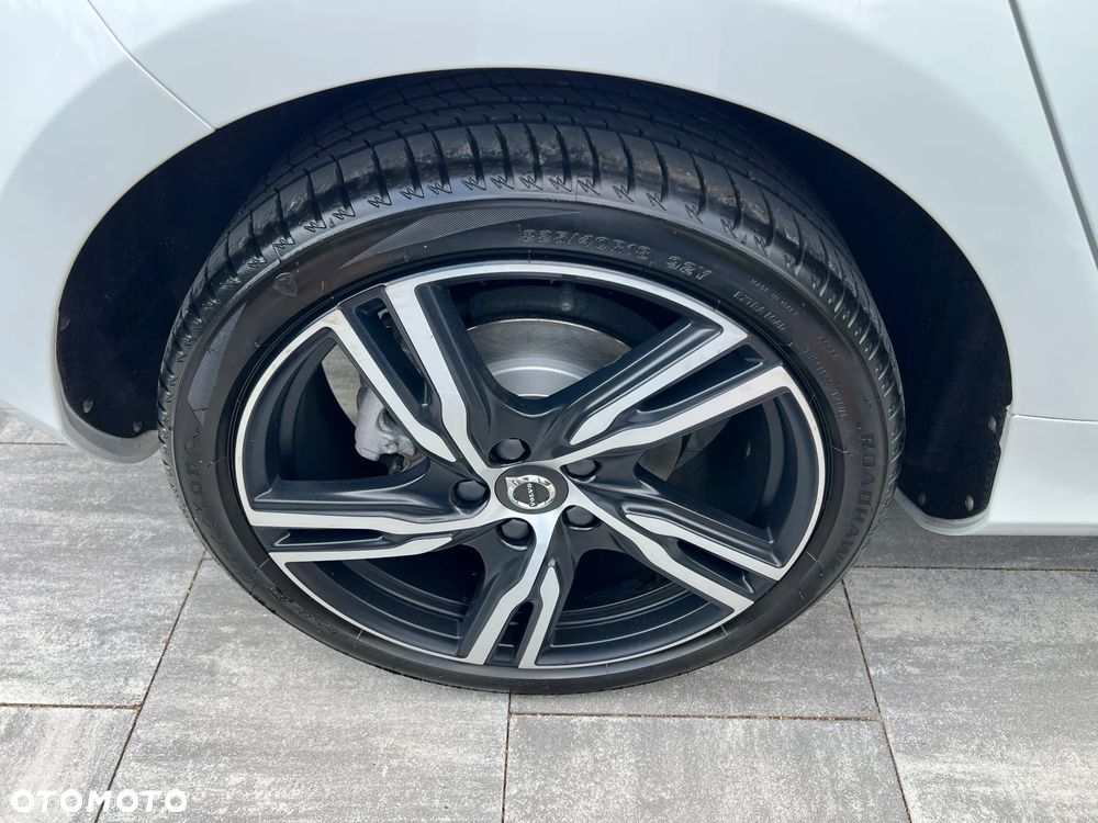 Volvo V40 T3 Inscription - 24