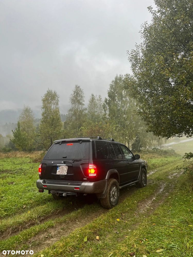 Nissan Pathfinder - 3