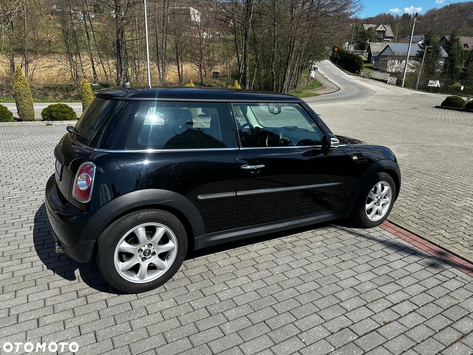 MINI ONE D - 13