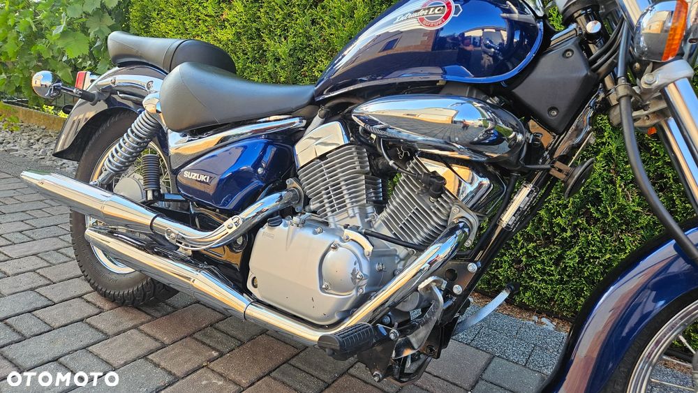 Suzuki Intruder - 34