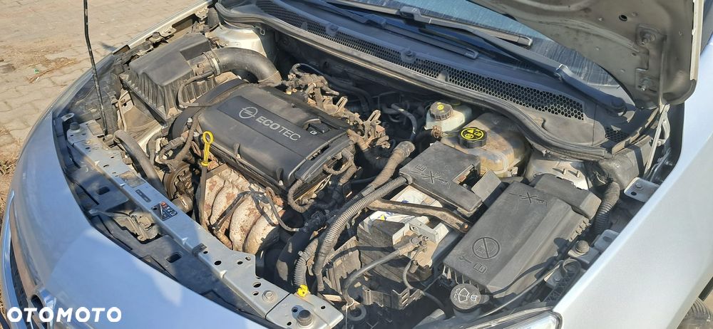 Opel Astra 1.6 Sport - 7