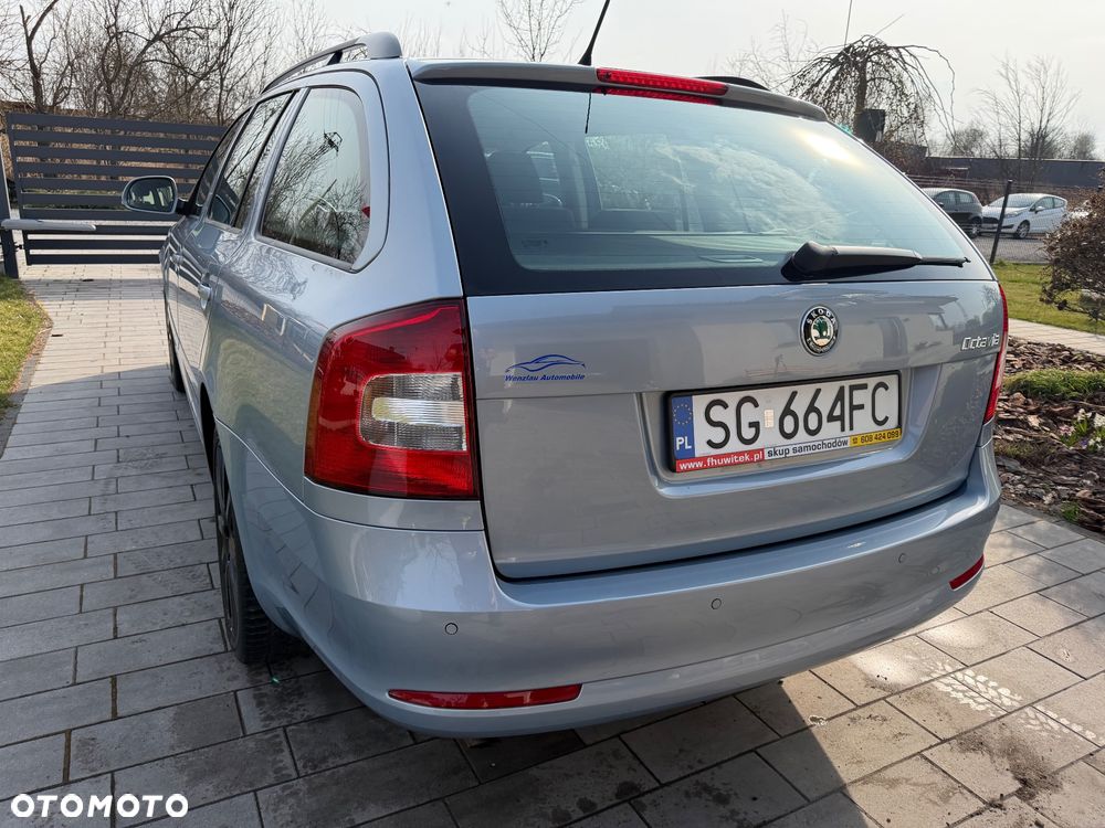 Skoda Octavia 1.6 Combi Style - 3