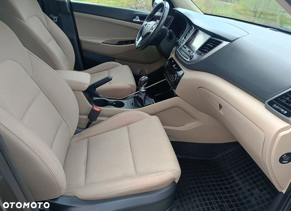 Hyundai Tucson - 13