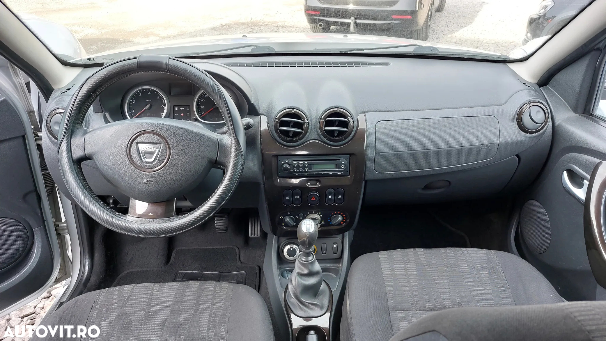 Dacia Duster 1.5 dCi 4x4 Laureate - 9