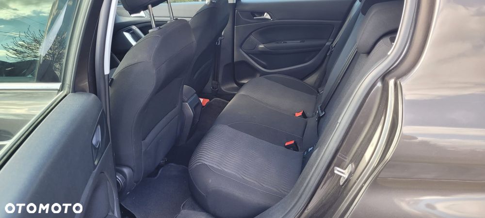 Peugeot 308 1.6 e-HDi Active S&S - 12