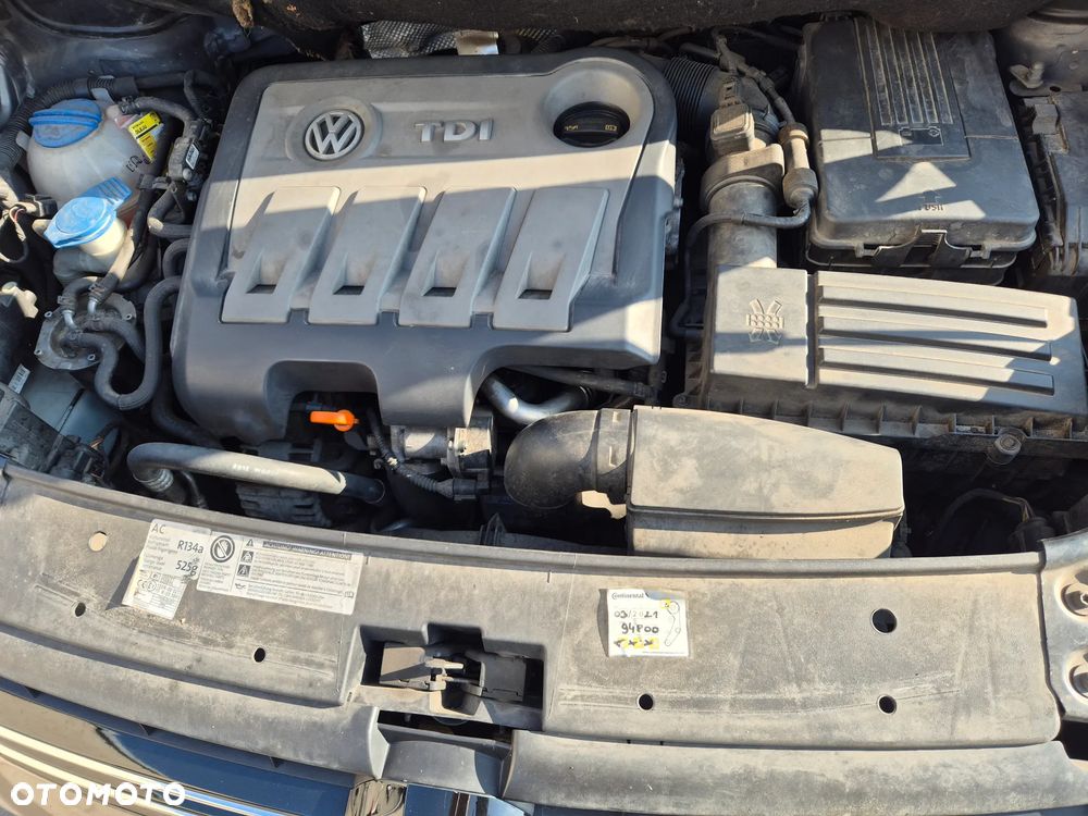 Volkswagen Touran - 9