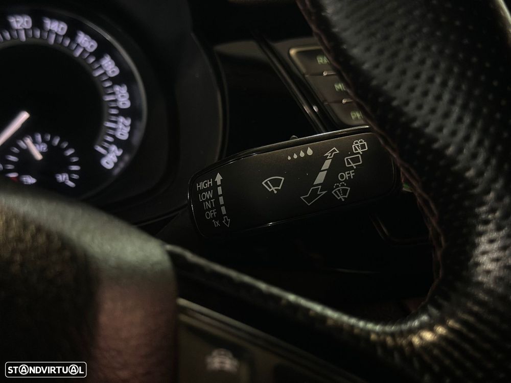 Skoda Fabia 1.0 TSI Black Edition - 33