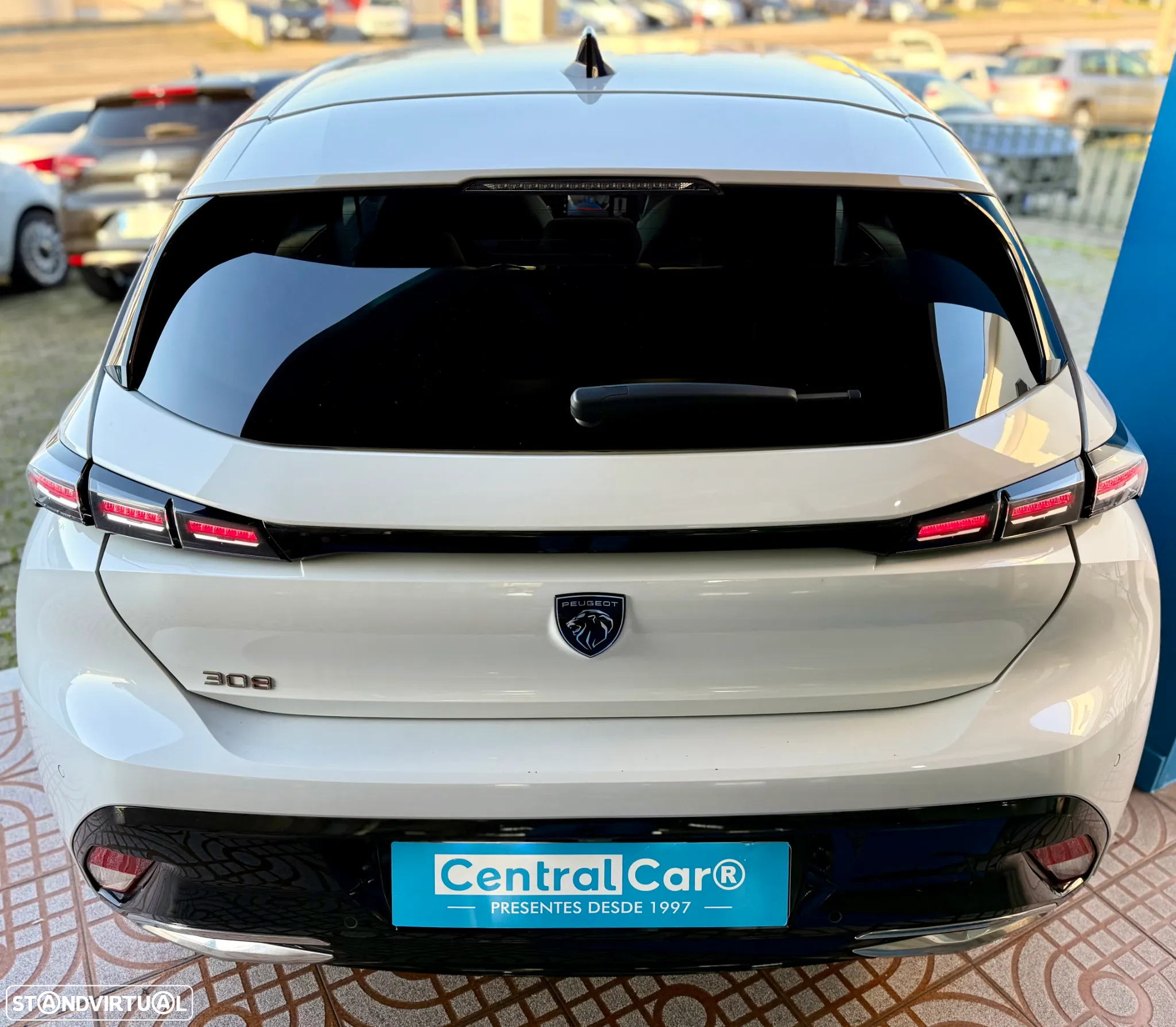 Peugeot 308 1.2 PureTech Allure - 10