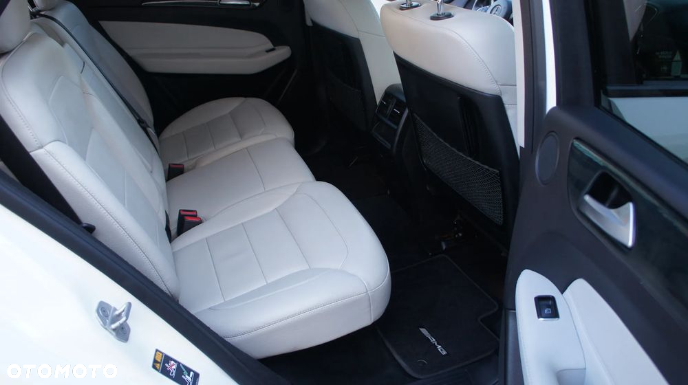 Mercedes-Benz GLE 350 d 4-Matic - 24
