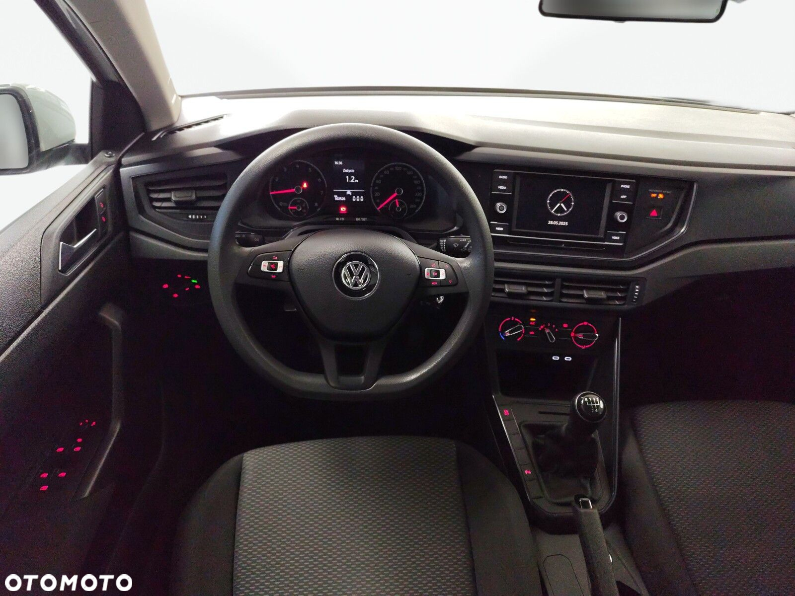 Volkswagen Polo - 14