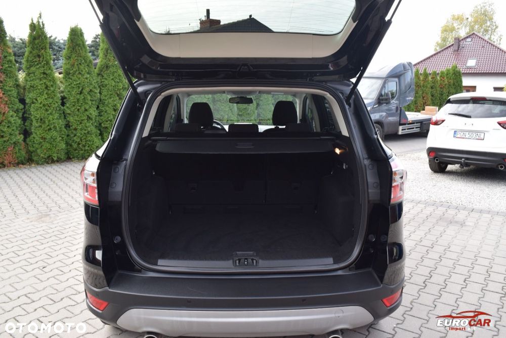 Ford Kuga - 28