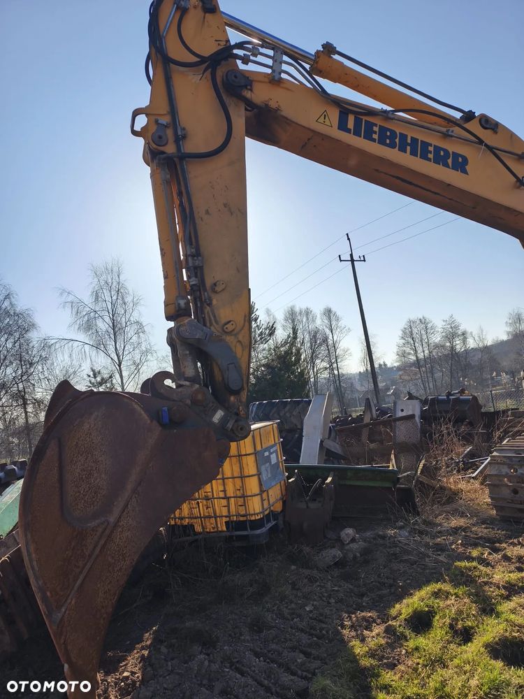 Liebherr R934C - 5