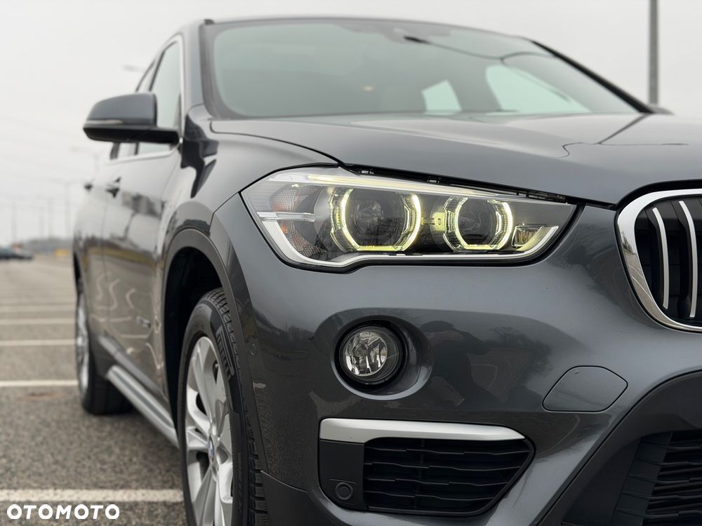 BMW X1 xDrive20i xLine sport - 16