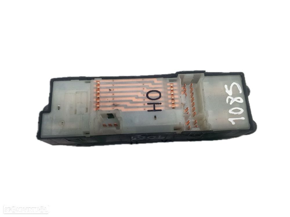 Botão / Botões / Comutador Vidro Esq Nissan Navarra (D22) - 3