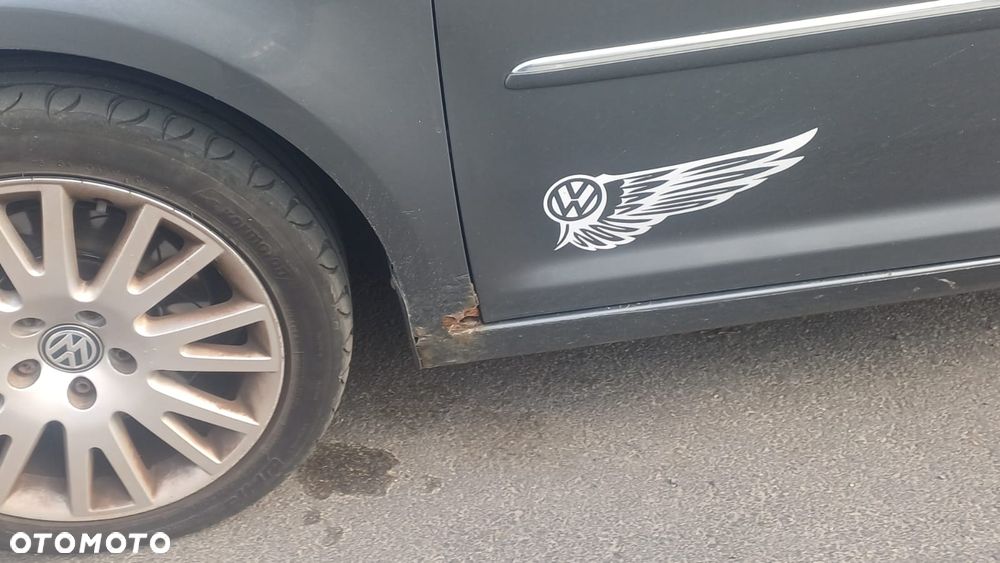 Volkswagen Touran - 4