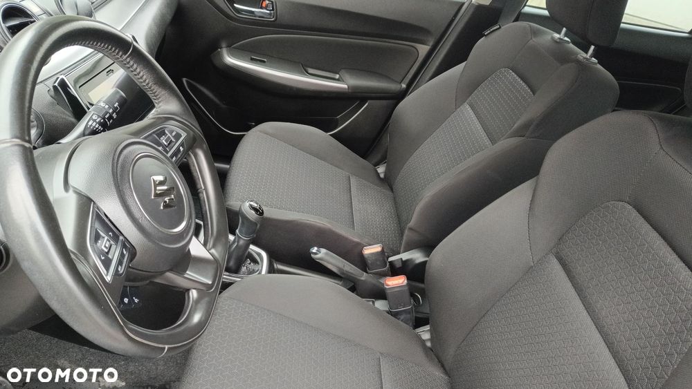 Suzuki Swift - 14
