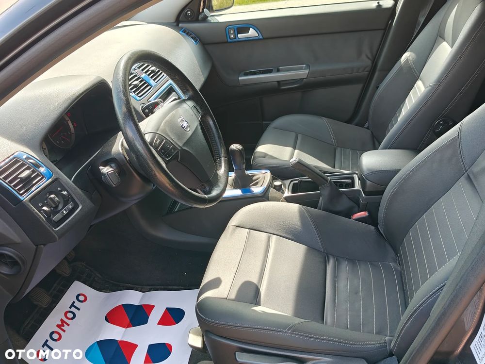 Volvo V50 1.6D DPF Kinetic - 10