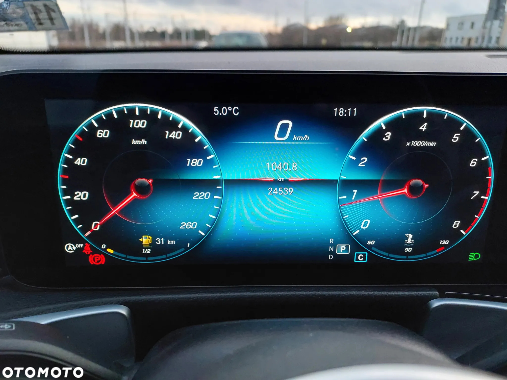 Mercedes-Benz GLB 250 4-Matic 8G-DCT - 16